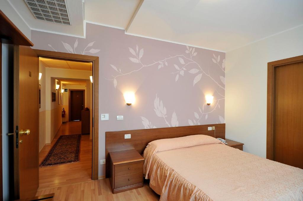 Ai Campi Di Marcello Hotel Monfalcone Camera foto
