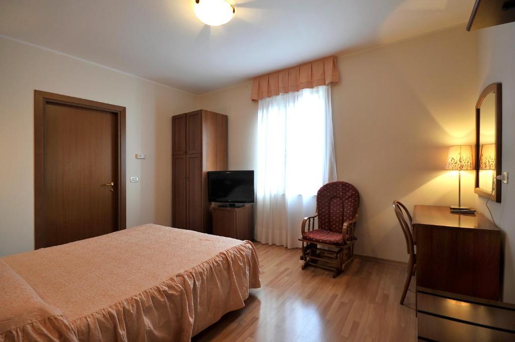 Ai Campi Di Marcello Hotel Monfalcone Camera foto